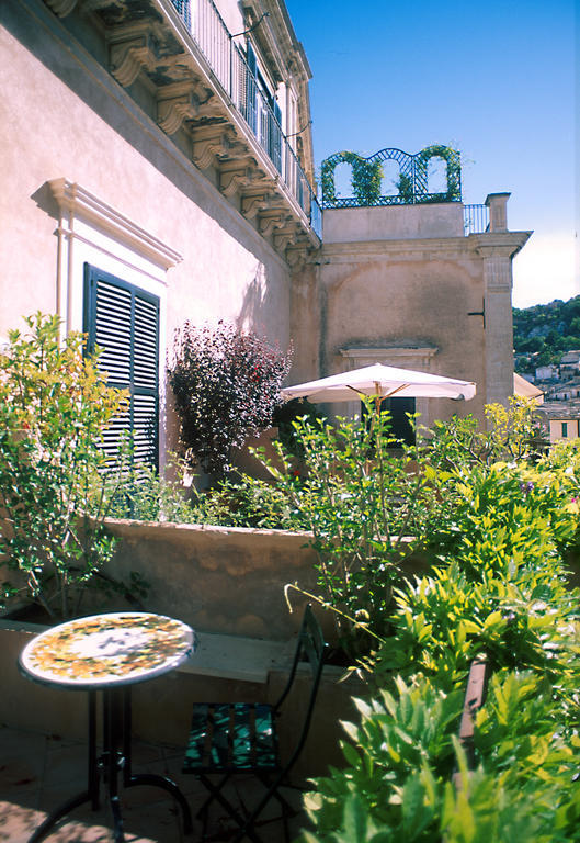 Bed and Breakfast L'Orangerie Di Cartia Giovanni Modica Exteriér fotografie