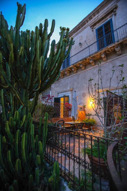 Bed and Breakfast L'Orangerie Di Cartia Giovanni Modica Exteriér fotografie